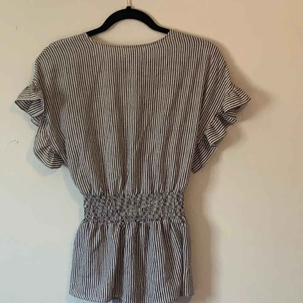 Max Studio Ruffle Top - Picture 2 of 2